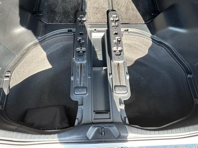 アルファード 2.5S Aパッケージ タイプブラック 両側電動スライドドア、パワーバックトランク、禁煙車、ナノイー、アルパイン10インチナビ、フルセグTV、バックカメラ、Bluetooth、ダブルサンルーフ、オットマン、オートライト、LEDヘッドライト(69枚目)