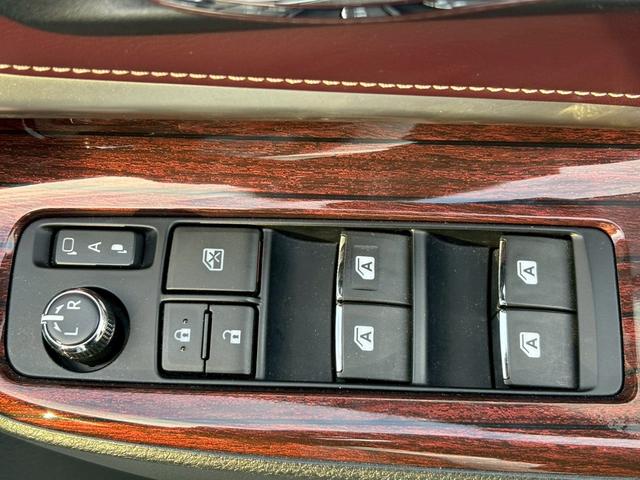 ハリアー プレミアム　アルパイン９インチナビ、アルパインフリップダウンモニター、禁煙車、パワーバックトランク、クルーズコントロール、フルモデリスタエアロ、Ｂｌｕｅｔｏｏｔｈ、地デジＴＶ、前後ドラレコ、電動格納ミラー（29枚目）