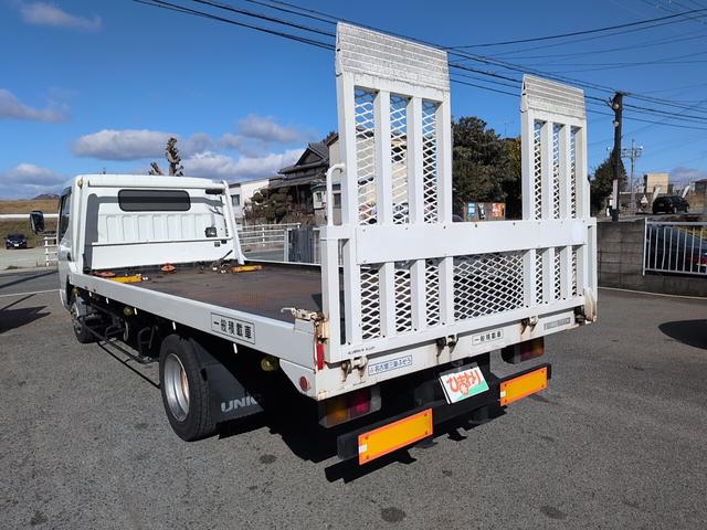 キャンター 　積載車　強化ボディ　ウインチ　ＥＴＣ　キーレス　サイドマーカー　オートエアコン　ＨＩＤ　運転席アームレスト　両電格ミラー（10枚目）