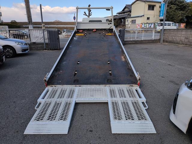 キャンター 　積載車　強化ボディ　ウインチ　ＥＴＣ　キーレス　サイドマーカー　オートエアコン　ＨＩＤ　運転席アームレスト　両電格ミラー（13枚目）