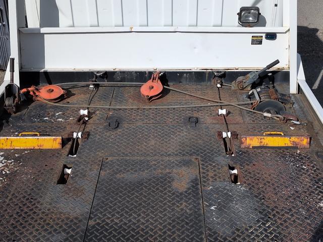 キャンター 　積載車　強化ボディ　ウインチ　ＥＴＣ　キーレス　サイドマーカー　オートエアコン　ＨＩＤ　運転席アームレスト　両電格ミラー（24枚目）