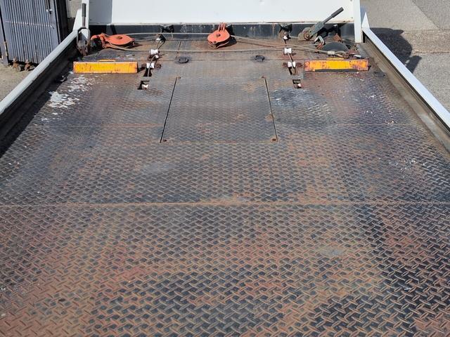 キャンター 　積載車　強化ボディ　ウインチ　ＥＴＣ　キーレス　サイドマーカー　オートエアコン　ＨＩＤ　運転席アームレスト　両電格ミラー（25枚目）