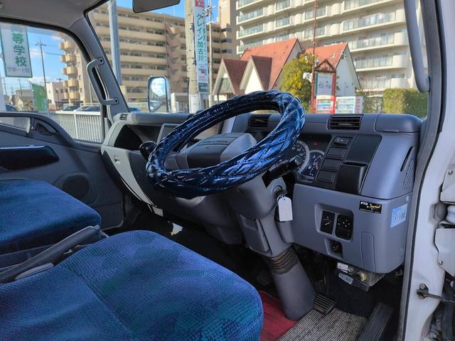 キャンター 　積載車　強化ボディ　ウインチ　ＥＴＣ　キーレス　サイドマーカー　オートエアコン　ＨＩＤ　運転席アームレスト　両電格ミラー（32枚目）
