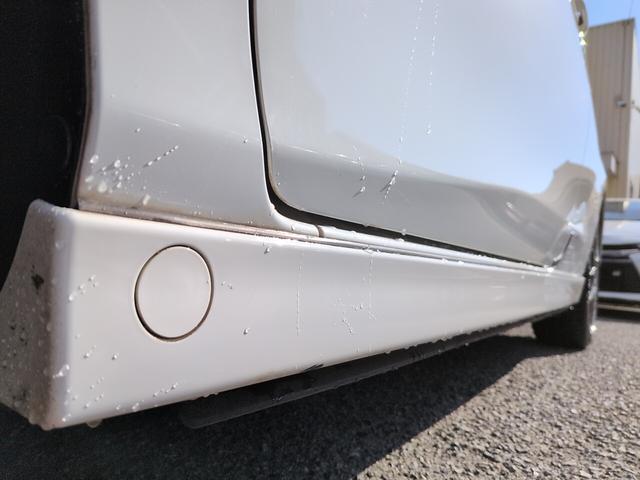 ヴィッツ ＧＲＭＮ　ターボ　２００台限定車　ターボ　５ＭＴ　ナビ　ＴＶ　Ｂｌｕｅｔｏｏｔｈオーディオ　Ｂカメラ　ＥＴＣ　ＧＲ専用レカロシート　純正ＢＢＳアルミ　スマートキー（23枚目）