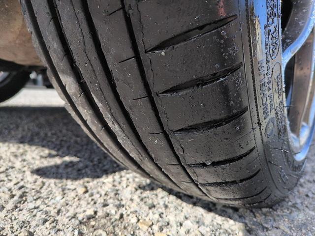 ヴィッツ ＧＲＭＮ　ターボ　２００台限定車　ターボ　５ＭＴ　ナビ　ＴＶ　Ｂｌｕｅｔｏｏｔｈオーディオ　Ｂカメラ　ＥＴＣ　ＧＲ専用レカロシート　純正ＢＢＳアルミ　スマートキー（37枚目）