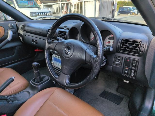 �^�]�ȑ��C���p�l���