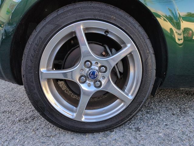 ���A�����A���~