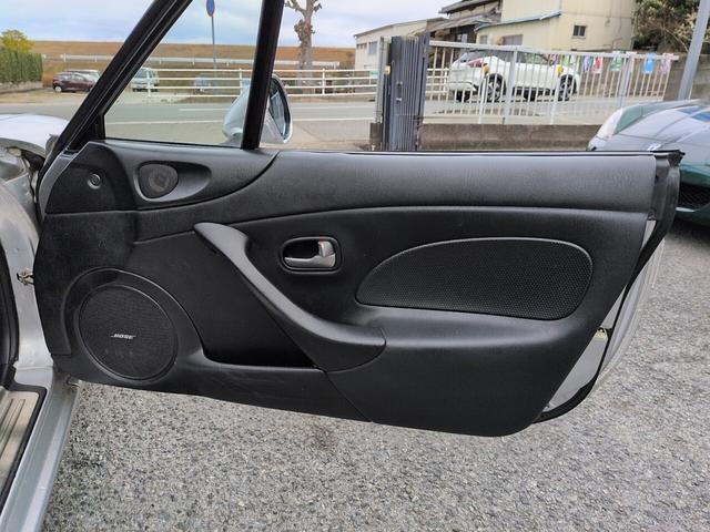 �^�]�ȃh�A�g����