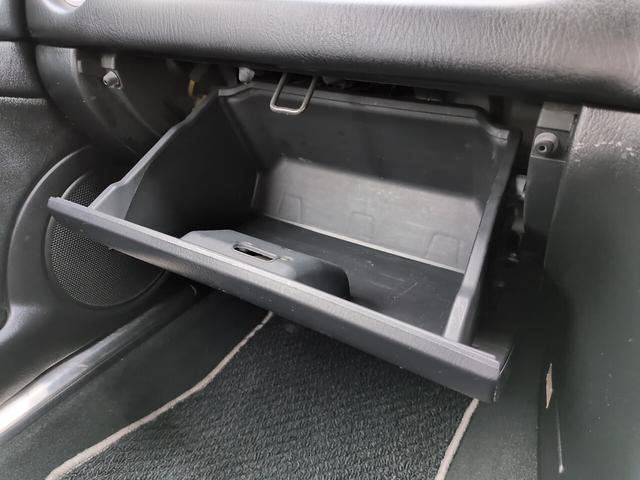 �O���[�u�{�b�N�X