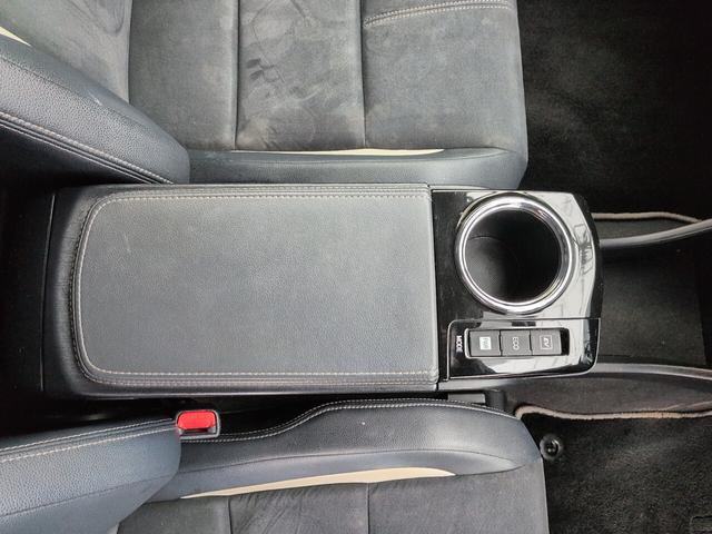 �Z���^�[�R���\�[��