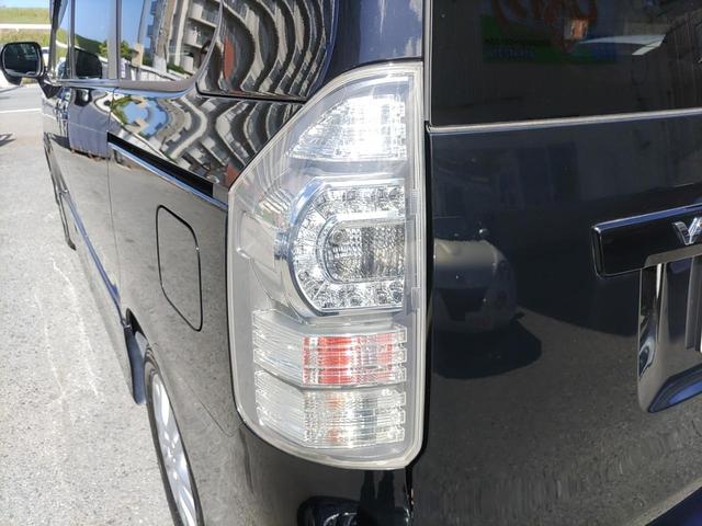 ヴォクシー ZS ナビ TV Bluetoothオーディオ Bカメラ ETC 両側電動スライドドア パドルシフト スマートキー プッシュスタート HIDヘッドライト フォグ 純正アルミ オートエアコン オートライト(30枚目)