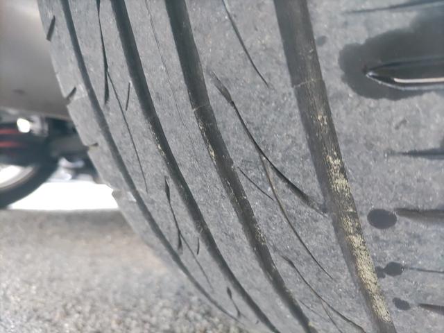 プリウスアルファ Sツーリングセレクション・GRスポーツ ナビ フルセグTV Bluetoothオーディオ Bカメラ ドライブレコーダー ETC GR専用ハーフレザーシート 純正アルミ ステアリングリモコン オートライト プライバシーガラス Wエアバッグ(62枚目)