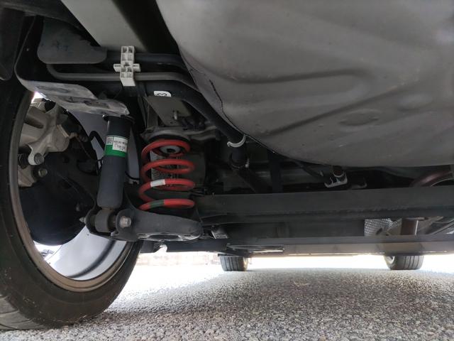 プリウスアルファ Sツーリングセレクション・GRスポーツ ナビ フルセグTV Bluetoothオーディオ Bカメラ ドライブレコーダー ETC GR専用ハーフレザーシート 純正アルミ ステアリングリモコン オートライト プライバシーガラス Wエアバッグ(67枚目)