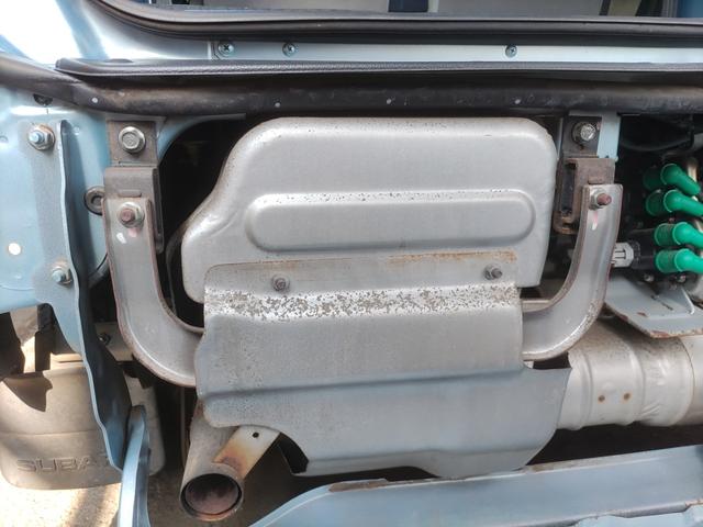 サンバーバン ディアス キーレス CDオーディオ ヘッドライトレベライザー プライバシーガラス オーバーヘッドコンソール Wエアバッグ ABS(4枚目)