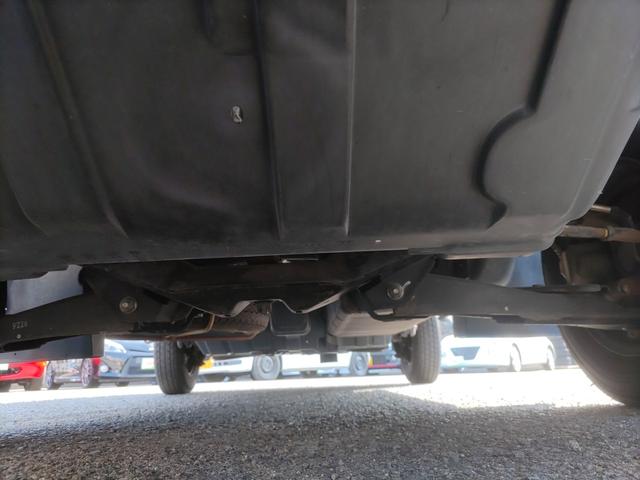 サンバーバン ディアス キーレス CDオーディオ ヘッドライトレベライザー プライバシーガラス オーバーヘッドコンソール Wエアバッグ ABS(7枚目)