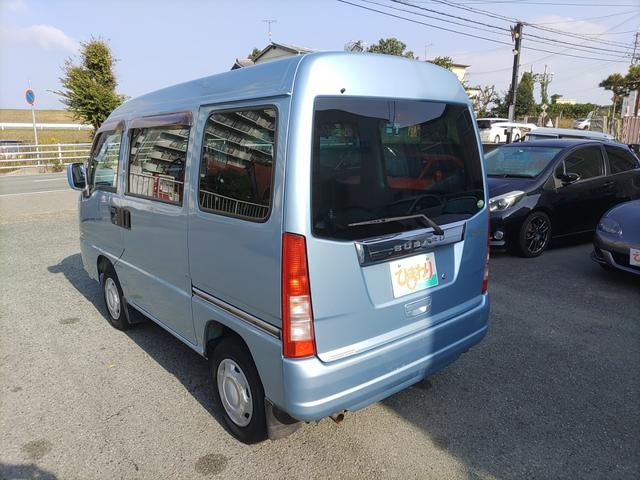 サンバーバン ディアス キーレス CDオーディオ ヘッドライトレベライザー プライバシーガラス オーバーヘッドコンソール Wエアバッグ ABS(22枚目)