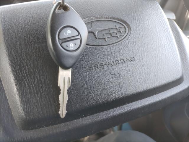 サンバーバン ディアス キーレス CDオーディオ ヘッドライトレベライザー プライバシーガラス オーバーヘッドコンソール Wエアバッグ ABS(43枚目)