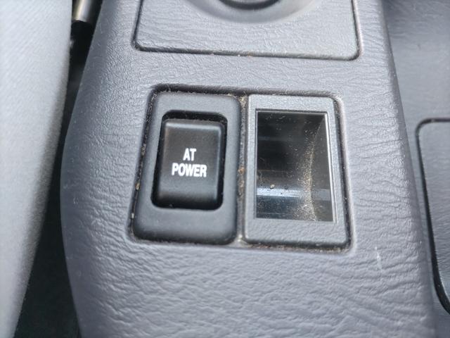 サンバーバン ディアス キーレス CDオーディオ ヘッドライトレベライザー プライバシーガラス オーバーヘッドコンソール Wエアバッグ ABS(45枚目)