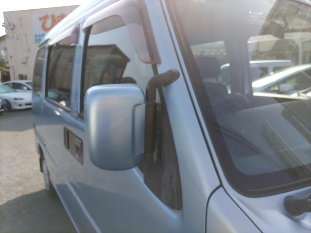 サンバーバン ディアス キーレス CDオーディオ ヘッドライトレベライザー プライバシーガラス オーバーヘッドコンソール Wエアバッグ ABS(55枚目)