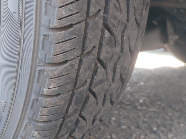 サンバーバン ディアス キーレス CDオーディオ ヘッドライトレベライザー プライバシーガラス オーバーヘッドコンソール Wエアバッグ ABS(63枚目)