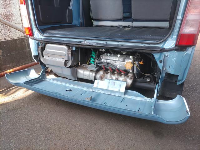 サンバーバン ディアス キーレス CDオーディオ ヘッドライトレベライザー プライバシーガラス オーバーヘッドコンソール Wエアバッグ ABS(66枚目)