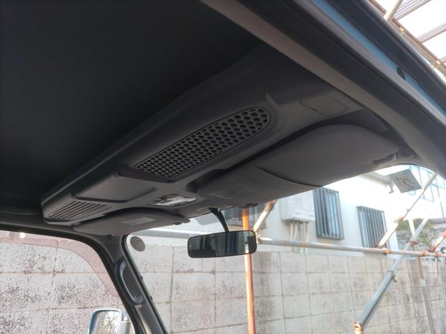 サンバーバン ディアス キーレス CDオーディオ ヘッドライトレベライザー プライバシーガラス オーバーヘッドコンソール Wエアバッグ ABS(67枚目)