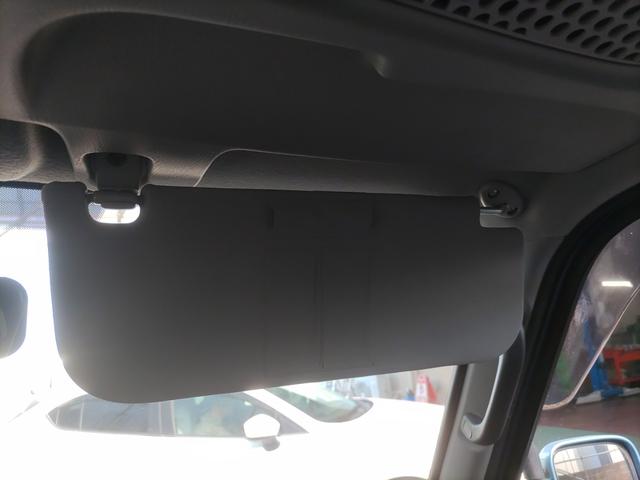 サンバーバン ディアス キーレス CDオーディオ ヘッドライトレベライザー プライバシーガラス オーバーヘッドコンソール Wエアバッグ ABS(69枚目)