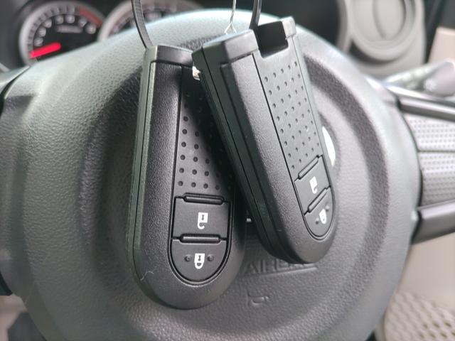 パッソ X LパッケージS トヨタセーフティセンス ナビ TV Bluetoothオーディオ Bカメラ ETC スマートキー プッシュスタート プライバシーガラス オートエアコン Wエアバッグ ABS(9枚目)