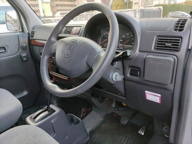 �^�]�ȃC���p�l���