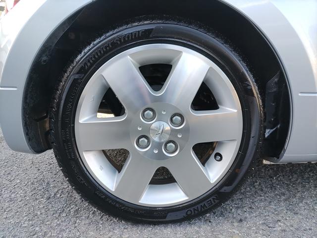 ���A�����A���~