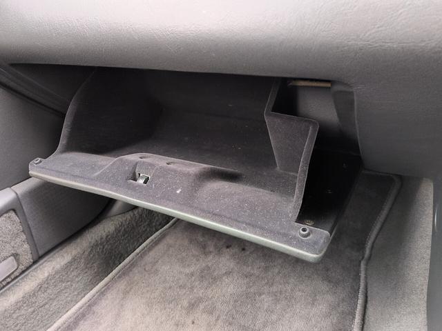 �O���[�u�{�b�N�X