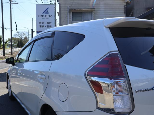 プリウスアルファ Ｓツーリングセレクション　・ユーザー買取車・ワンオーナー・後期型・バックカメラ・ＬＥＤオートライト・フォグ・ビルトインＥＴＣ・プッシュスタート・スマートキー・純正１７ＡＷ・純正フロアマット・ステアリングスイッチ・オートエアコン（24枚目）