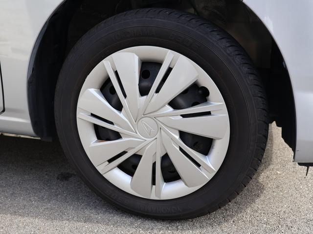 ミライース X SAIII ・スマートアシストIII・衝突回避支援ブレーキ・オートハイビーム・誤発進抑制機能・車線逸脱警報・コーナーセンサー・アイドリングストップ・LEDヘッドライト・キーレス・フロアマット・バイザー・エアコン(12枚目)