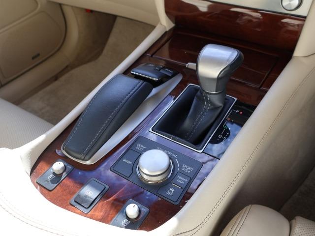 LS LS460 バージョンC Iパッケージ ・レクサスプレミアムサウンド・純正ナビ・フルセグ・Bカメラ・三眼LEDライト・レザーシート・シートエアコン・クリアランスソナー・純正18AW・ステアリングヒーター・ETC・パワートランク・クルコン(46枚目)