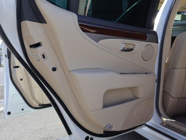 LS LS460 バージョンC Iパッケージ ・レクサスプレミアムサウンド・純正ナビ・フルセグ・Bカメラ・三眼LEDライト・レザーシート・シートエアコン・クリアランスソナー・純正18AW・ステアリングヒーター・ETC・パワートランク・クルコン(63枚目)