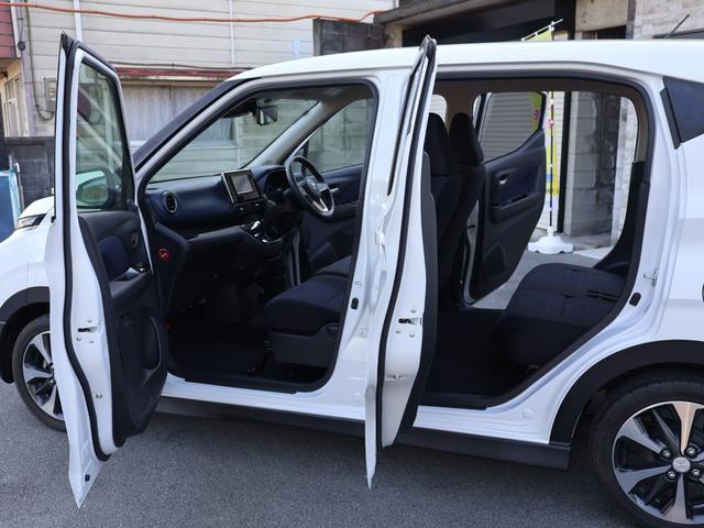 ★ｅアシスト★衝突被害軽減ブレーキ★車線逸脱警報★社外メモリーナビ★フルセグＴＶ★アラウンドビューモニター★バックカメラ★ＬＥＤオートライト★フォグ★ＥＴＣ★純正１５ＡＷ★デジタルインナーミラー