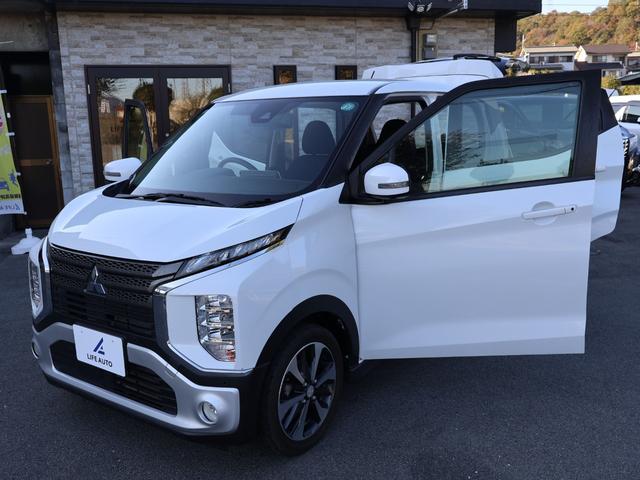 ★ステアリングスイッチ★コーナーセンサー★Ｂｌｕｅｔｏｏｔｈ★ＤＶＤ★アイドリングストップ★ドアミラーウインカー★プッシュスタート★保証書有り