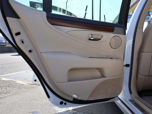 ＬＳ ＬＳ４６０　・レクサスプレミアムサウンドシステム・純正ナビ・フルセグＴＶ・バックカメラ・三眼ＬＥＤライト・フォグ・社外２０ＡＷ・ＥＴＣ・ステアリングヒーター・クリアランスソナー・エンジンスターター・クルコン（63枚目）