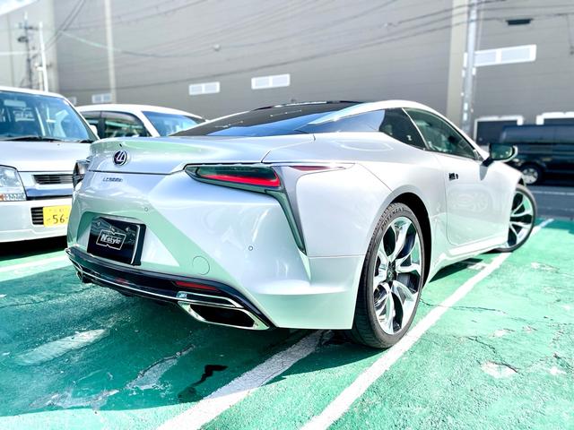 ＬＣ ＬＣ５００ｈ　Ｌパッケージ　禁煙ワンオーナー２１インチオプションアルミ　パノラマルーフ　ステアリングヒーター　シートヒーター＆ベンチレーション　リアフォグ・ＰＴＣ補助ヒーター装備　寒冷地仕様　ＥＴＣ　Ｂｌｕｅｔｏｏｔｈ　ドラレコ（18枚目）