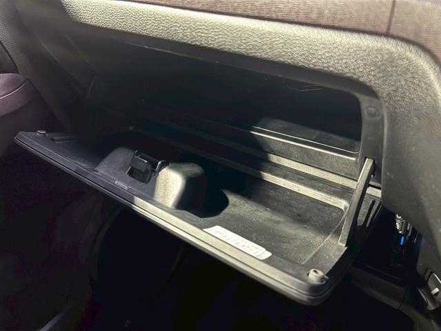 Ｎ－ＯＮＥ プレミアム・Ｌパッケージ　禁煙　ＣＤ　バックカメラ　Ｂｌｕｅｔｏｏｔｈ　ＨＩＤ　アイドリングストップ　キーレス　盗難防止システム（64枚目）