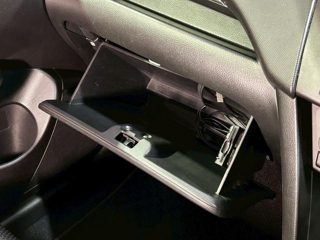 スイフトスポーツ ベースグレード 6MT 禁煙 HID ナビ TV バックカメラ ETC(67枚目)