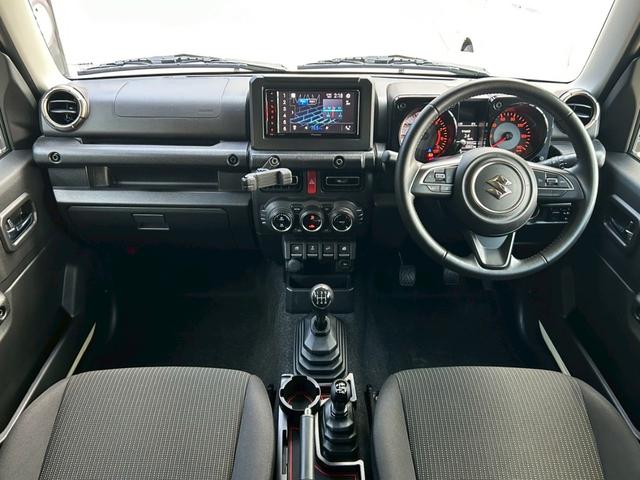 ジムニー XC リフトアップ 社外前後バンパー LEDヘッド 衝突軽減 ディスプレイオーディオ 禁煙 シ-トヒ-タ- フルフラット 衝突安全ボディ フルタイム4WD 横滑防止 パワーウィンド オートマチックハイビーム(2枚目)