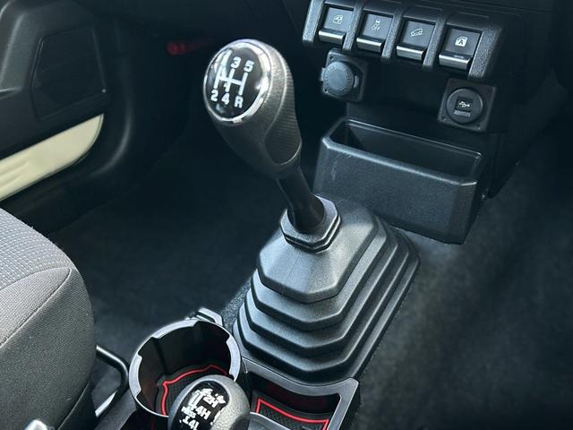 ジムニー XC リフトアップ 社外前後バンパー LEDヘッド 衝突軽減 ディスプレイオーディオ 禁煙 シ-トヒ-タ- フルフラット 衝突安全ボディ フルタイム4WD 横滑防止 パワーウィンド オートマチックハイビーム(4枚目)