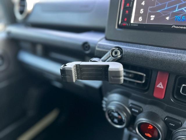 ジムニー XC リフトアップ 社外前後バンパー LEDヘッド 衝突軽減 ディスプレイオーディオ 禁煙 シ-トヒ-タ- フルフラット 衝突安全ボディ フルタイム4WD 横滑防止 パワーウィンド オートマチックハイビーム(52枚目)