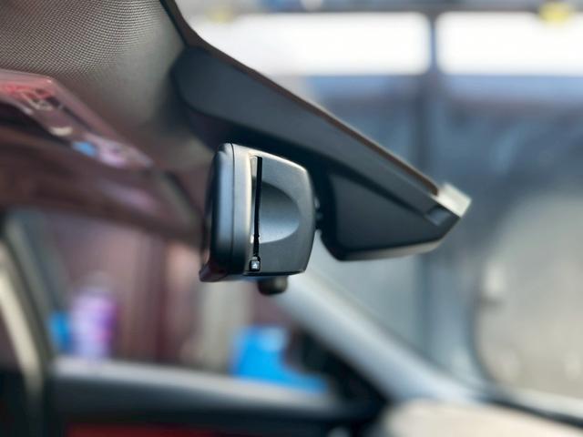 ３シリーズ ３２０ｄ　スポーツ　ハーマンカードン　赤革　サンルーフ　全周囲カメラ　衝突軽減　ＥＴＣ　ナビ　ＴＶ　電動シート　アクティブクルーズコントロール（9枚目）