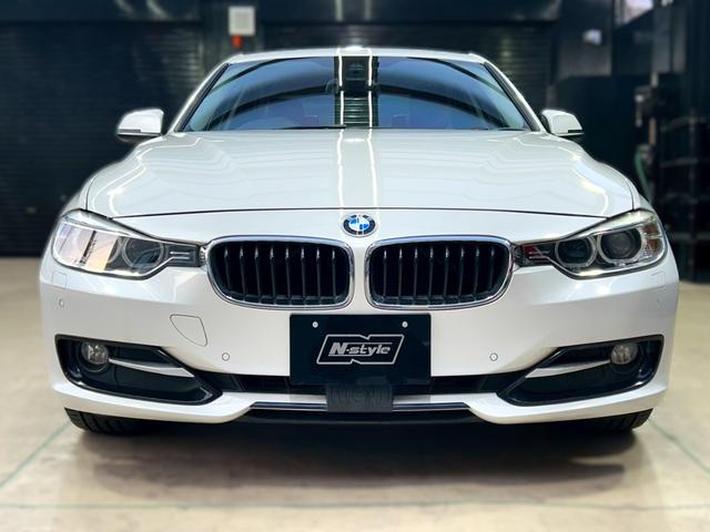 ３シリーズ ３２０ｄ　スポーツ　ハーマンカードン　赤革　サンルーフ　全周囲カメラ　衝突軽減　ＥＴＣ　ナビ　ＴＶ　電動シート　アクティブクルーズコントロール（14枚目）