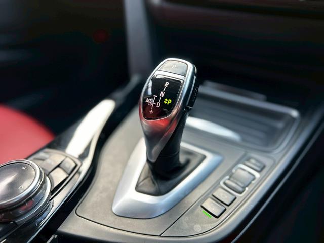 ３シリーズ ３２０ｄ　スポーツ　ハーマンカードン　赤革　サンルーフ　全周囲カメラ　衝突軽減　ＥＴＣ　ナビ　ＴＶ　電動シート　アクティブクルーズコントロール（54枚目）