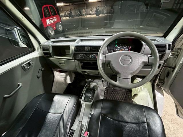 ＮＴ１００クリッパートラック ＳＤ　オートマ　エアコン　シートカバー　禁煙車　運転席エアバッグ（2枚目）