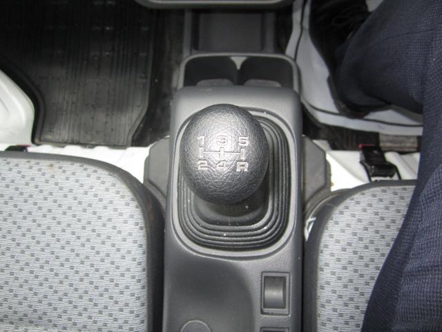 キャリイトラック ＫＣ　ラジオ　ドライブレコーダー　荷台マット　５ＭＴ　マニュアルエアコン　パワーステアリング　ワンオーナー　軽自動車（19枚目）