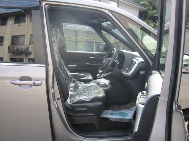 ヴォクシー S-Z ドライブレコーダー バックカメラ ナビ TV クリアランスソナー オートクルーズコントロール レーンアシスト 衝突被害軽減システム 両側電動スライドドア オートマチックハイビーム LEDヘッドランプ(21枚目)